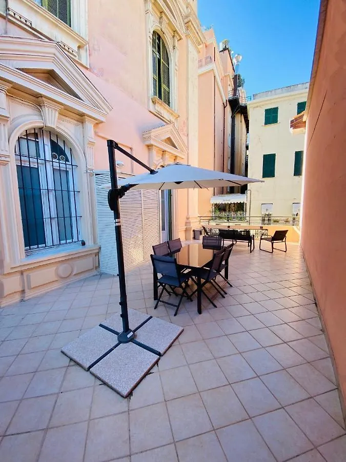Inluce Apartment Top Class Sanremo 0*,  Italien