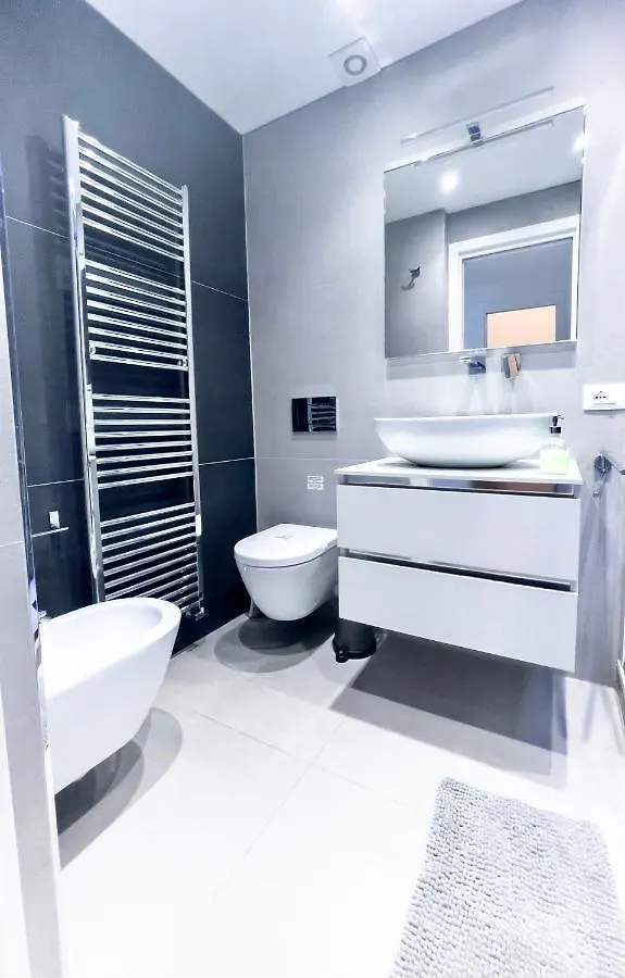 Inluce Apartment Top Class Sanremo 0*,  Italien