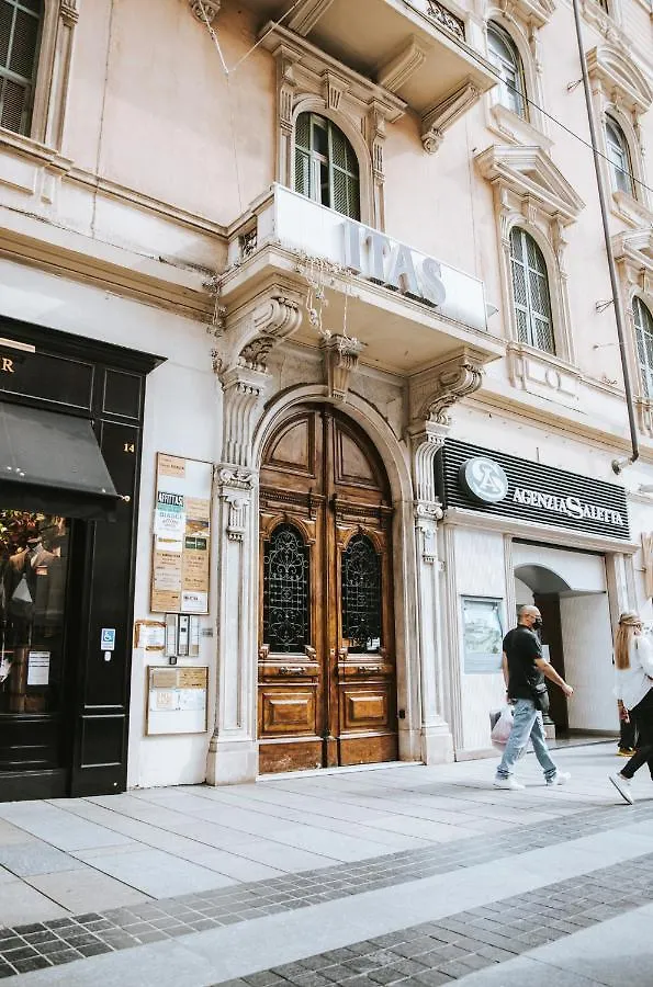 Inluce Apartment Top Class Sanremo Italien